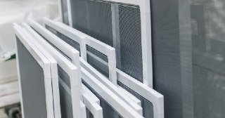 Москитные сетки на пластиковые окна Армавир купить по цене от 923 руб.